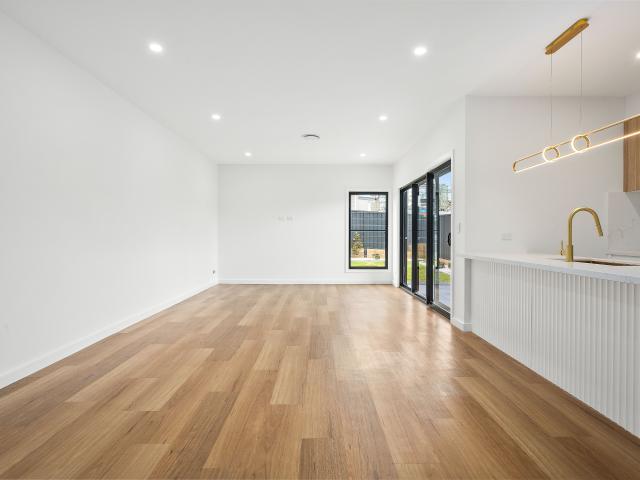 7 Saturn Crescent Dunmore, NSW 2529