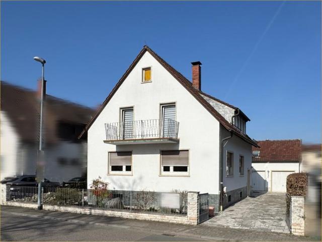 7 Schlafzimmer Villa Schifferstadt Schifferstadt 105448504