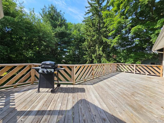 7 Scotchtown Drive