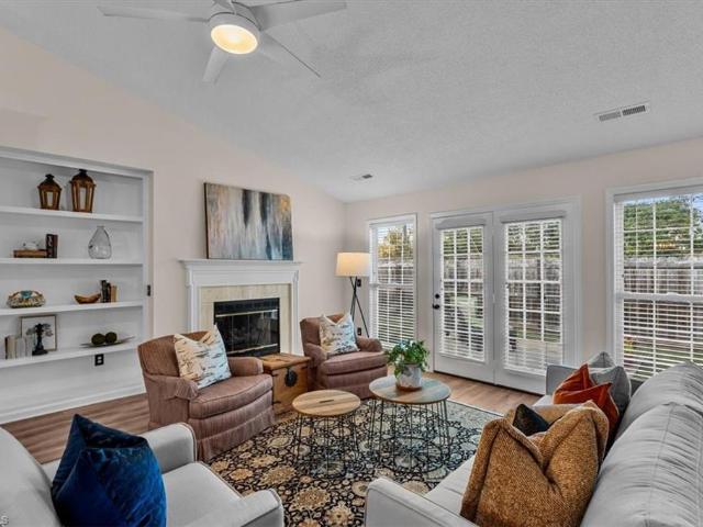 7 Shelburne Court