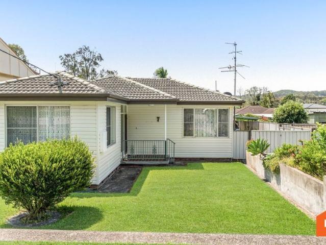 7 Tallawalla Road, Valentine NSW 2280