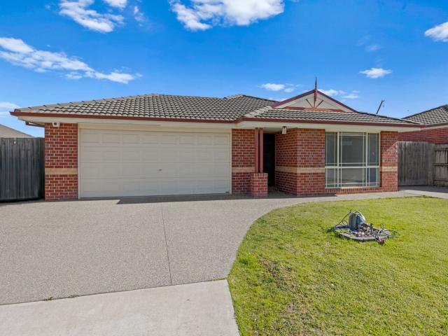7 Taplan Crescent, CRANBOURNE WEST, VIC 3977