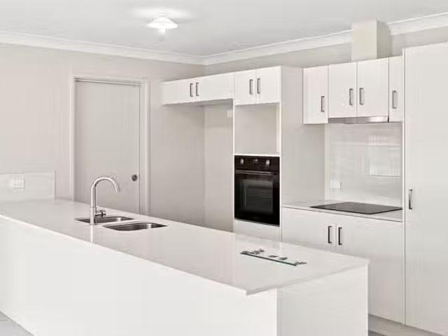 7 The Yachtsmans Drive, BURRUM RIVER, QLD 4659 House for Rent
