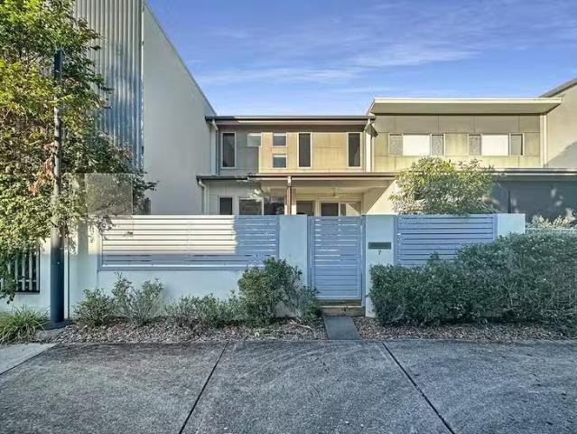 7 Vernon Ln, Maroochydore, QLD 4558