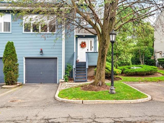 7 Village Grn, Bardonia, NY 10954