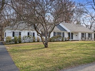 7 Village Rd, Florham Park, NJ 07932 | MLS #4034