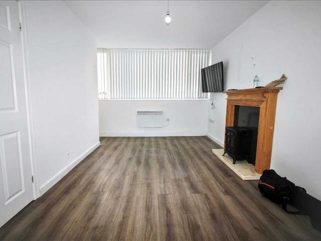 7 West Moor Court, West Moor