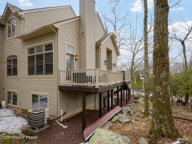 7 Wildbriar Court