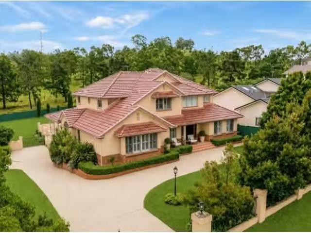 7 Withers Place, Abbotsbury House for rent Listed by Ronald N.