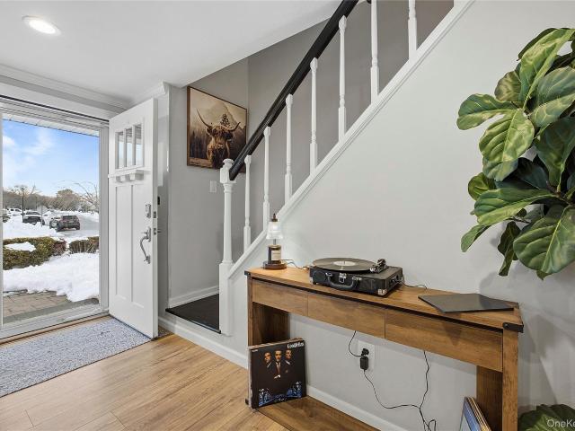 7 Woodbrook Drive