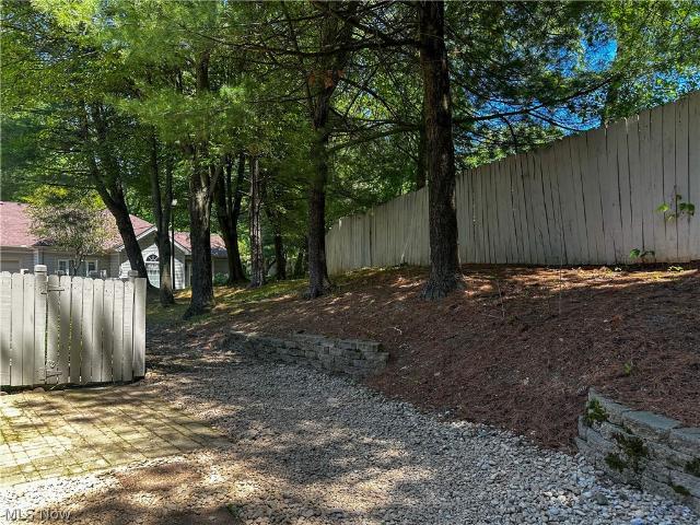 7 Woodland Chase Boulevard