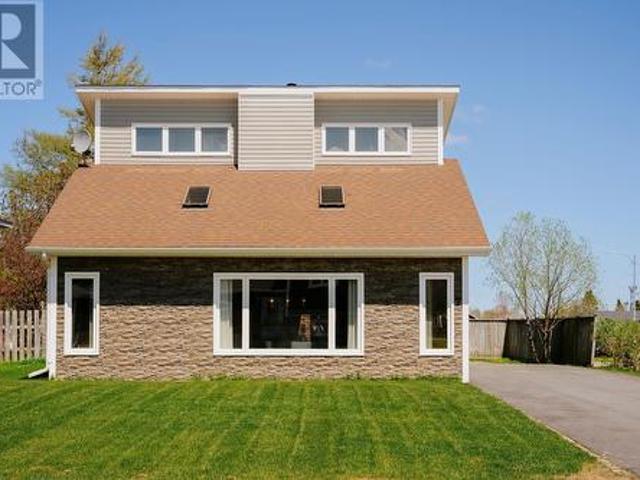 7 Wright Crescent, Gander, NL, A1V 2G9 house for sale | Listing ID 1298 | Royal LePage