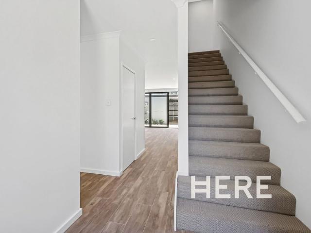 7 Yarm Alley, Glendalough WA 6016
