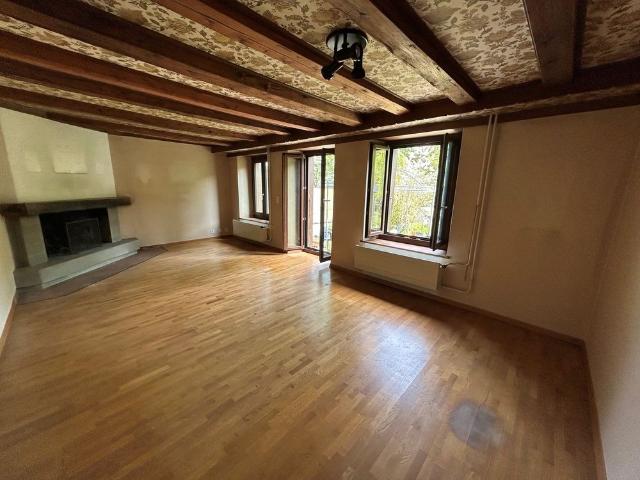 7 Zimmer, 140 m², 1. Stock