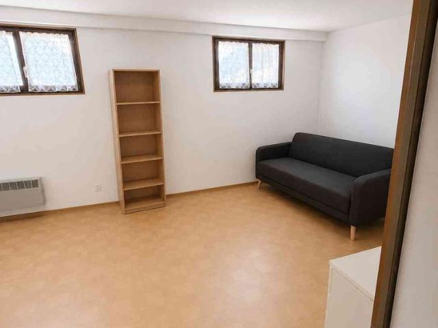 7 Zimmer, 145 m², 1. Stock