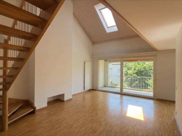 7 Zimmer, 150 m², 2. Stock