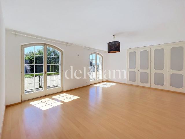 7 Zimmer, 180 m², EG