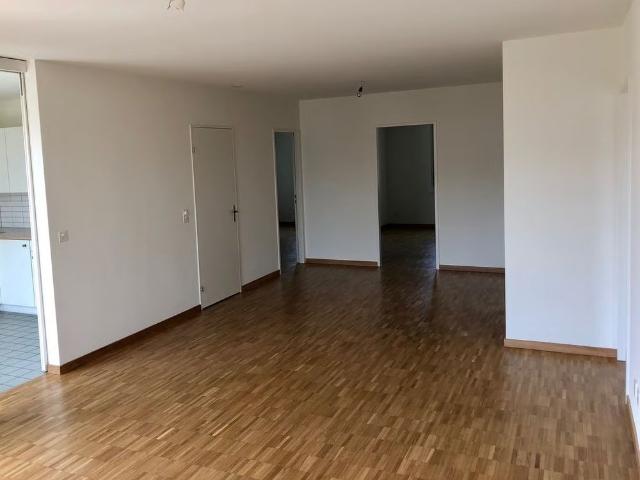 7 Zimmer, 192 m², 2. Stock
