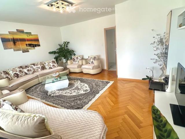 7 Zimmer, 200 m²