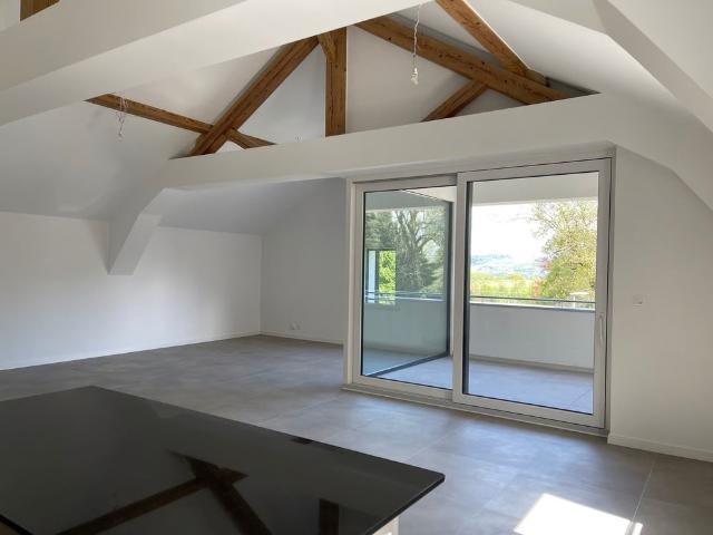 7 Zimmer, 200 m², 1. Stock