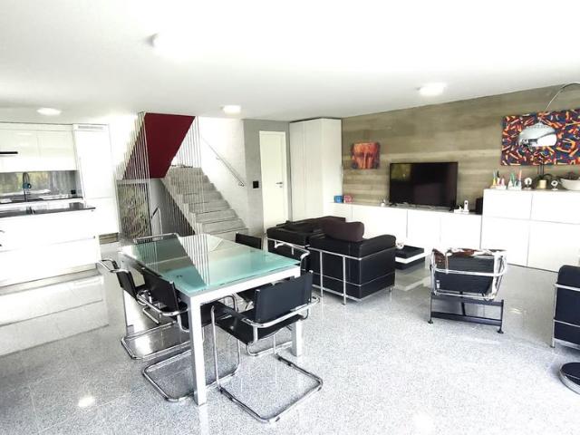 7 Zimmer, 239 m²