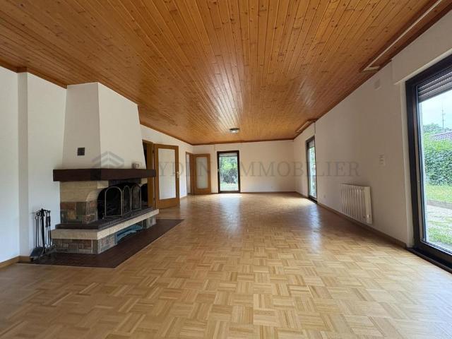 7 Zimmer, 250 m²