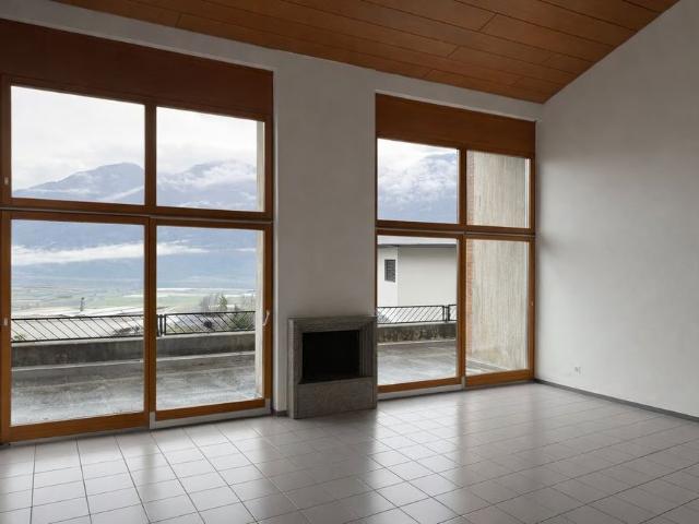 7 Zimmer, 280 m², EG