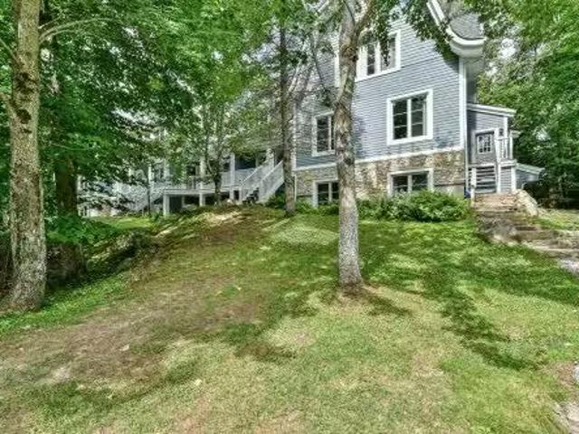 7 102 Ch. Des Quatre Sommets, Mont Tremblant, QC, J8E 1C6 le.