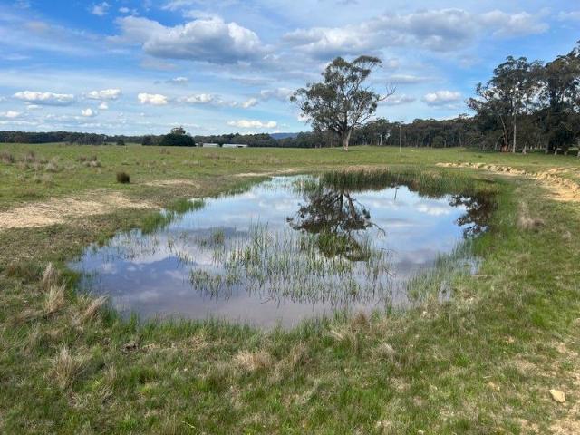 7.3 ha 18 acres with planning permit