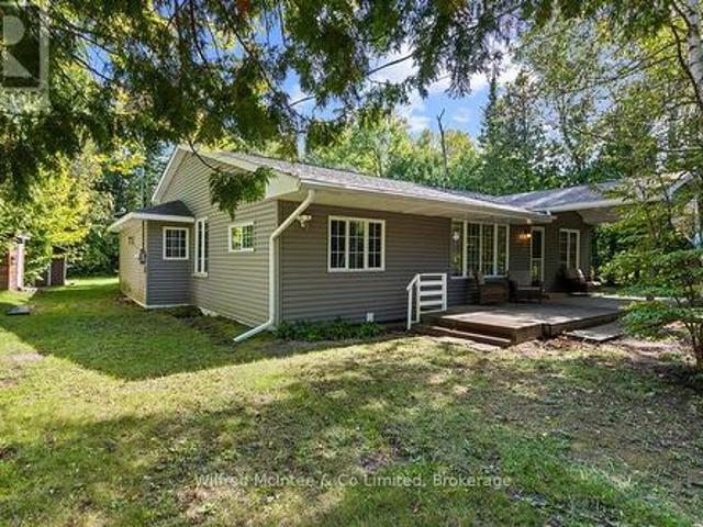 7 3Rd Avenue S, Native Leased Lands, ON, N0H 2L0 house for sale | Listing ID X13831 | Royal LePage