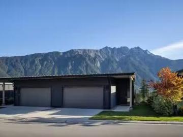 7 4000 Sunstone Way, Pemberton, BC, V0N 2L3 duplex for sale.