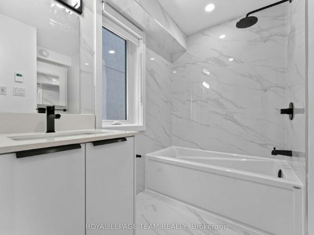 7 549 Melbourne Avenue, Ottawa