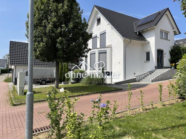 TraumEinfamilienhaus m. Klimaanlage, Solaranlage, Pool, Einliegerwohnung und vieles mehr
