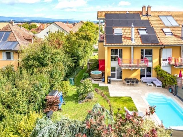 7,5 Zimmer Architektenvilla mit beheiztem Pool und Jacuzzi in Corcelles près Payerne