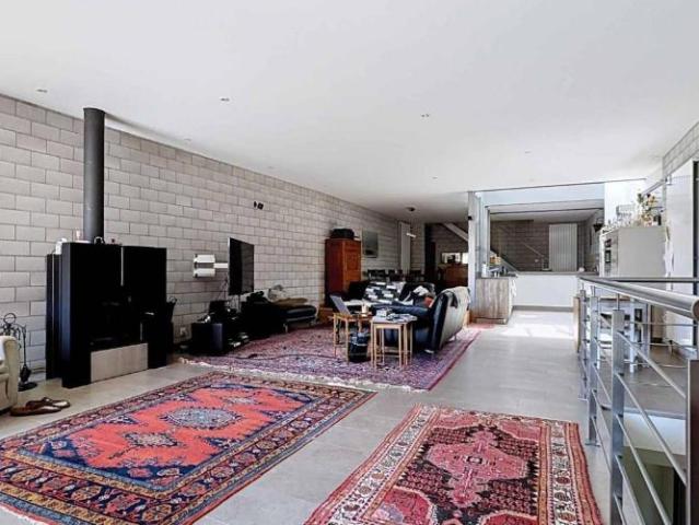 7.5 Zimmer Reihenhaus mit Garten und Wintergarten