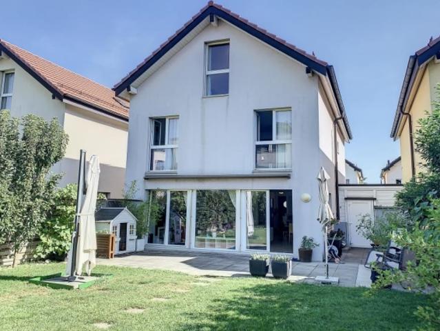7,5 Zimmer Villa mit Garten zur Miete in Yverdon les Bains