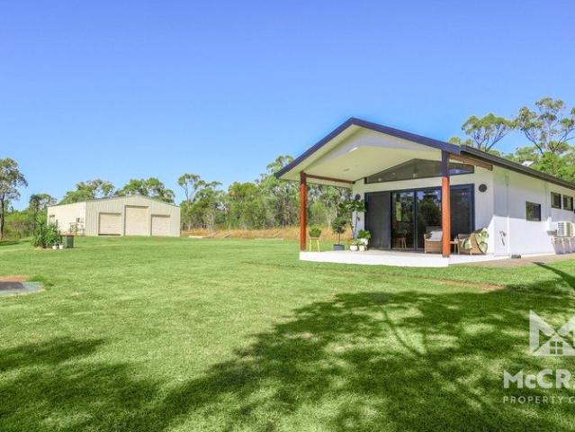 7.66 ACRES A NATURE LOVERS PARADISE