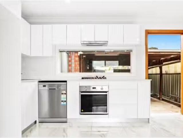7A Blackbird Glen, Erskine Park House for rent Listed by Elit.
