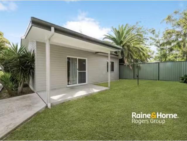 7A Goobarabah Avenue, LAKE HAVEN House for rent Listed by Jac.