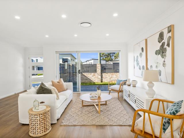 7A Government Road, Oak Flats, NSW 2529 Townhouse for Rent Ray White South Wollongong