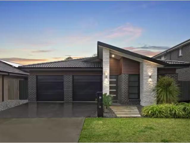 7A Leffler Street, Oran Park House for rent Listed by Leasing.