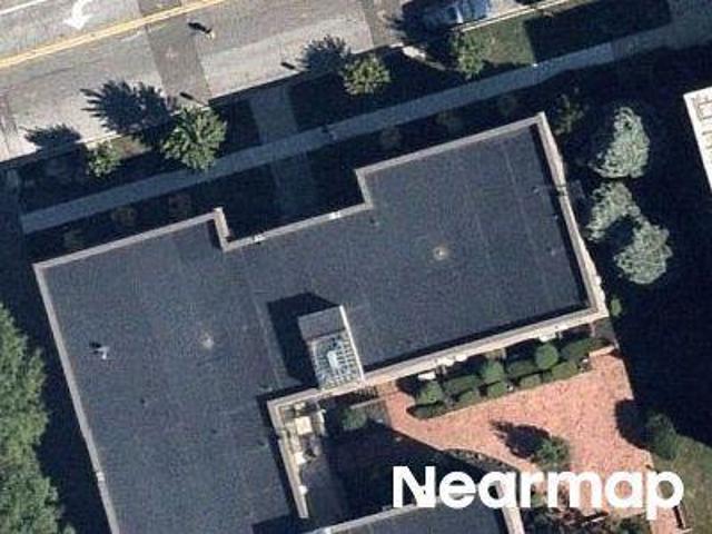 7th St Apt 2h