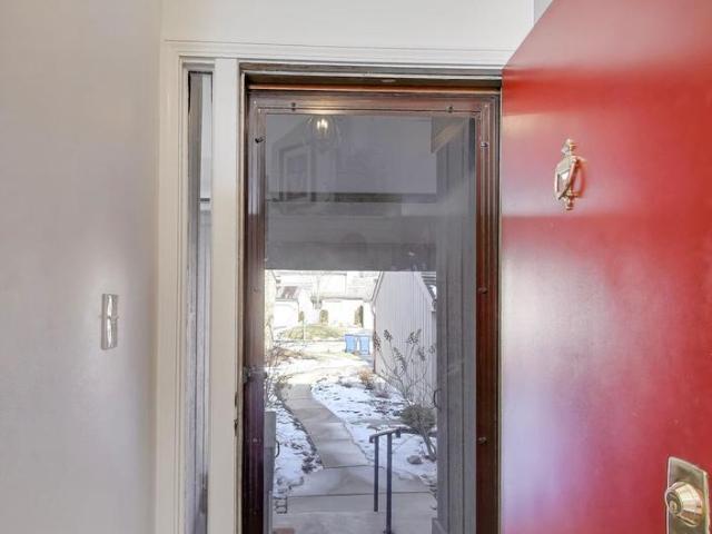 83 thornhill lane # b