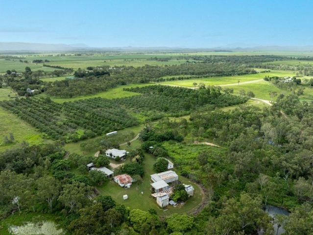 83 ACRES JUST MINUTES NORTH OF MAREEBA'S CBD!