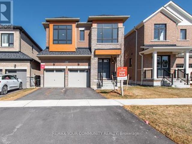 83 Bearberry Road, Springwater, ON, L9X 2C9 house for sale | Listing ID S13115 | Royal LePage