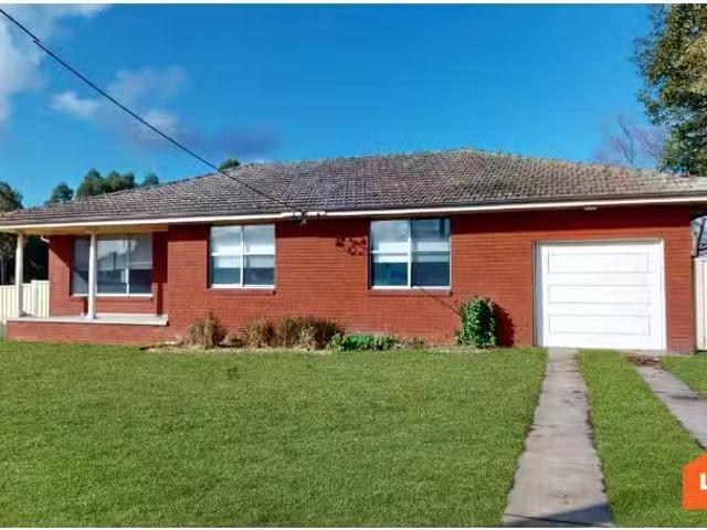 83 Cardiff Road, Elermore Vale House for rent Listed by Leasi.
