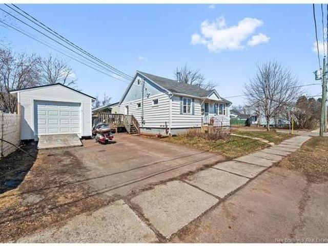 83 Douglas Ave, Moncton, NB, E1E 2G1 house for sale | Listing ID NB137050 | Royal LePage