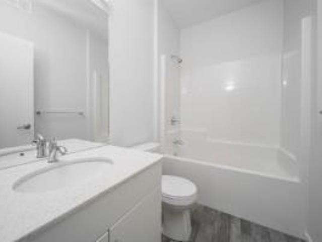 83 Eastfield Court 1 3 Bedroom Apartment for Rent at 83 Eastfield Crt, Winnipeg, MB R3Y 2H6 Waverley West