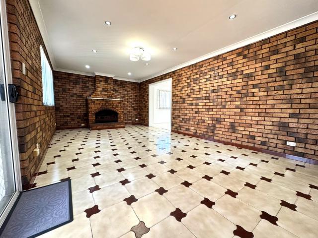83 Edgar StreetBankstown NSW 2200, Australia