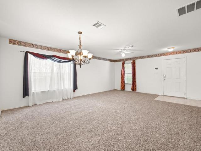 83 Elm Hill Ct